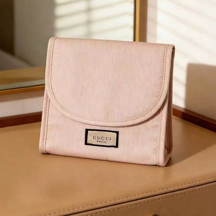 Косметичка Gucci нежно-розовог – обзор и цена Luxury Bags Gucci