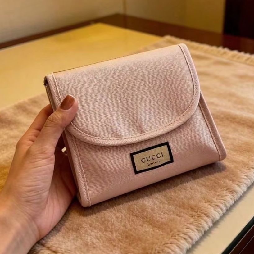 Косметичка Gucci нежно-розовог – обзор и цена Luxury Bags Gucci